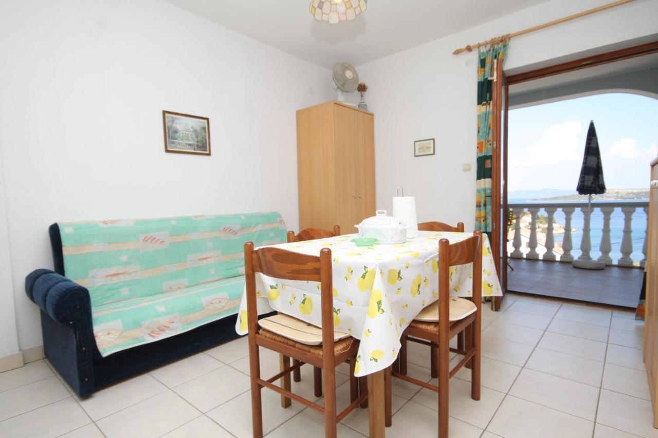 Apartman With A Parking Space Sali, Dugi Otok - 8152 *