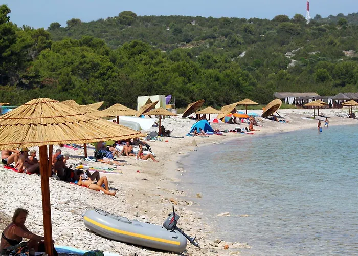 Apartments With A Parking Space Sali, Dugi Otok - 8152